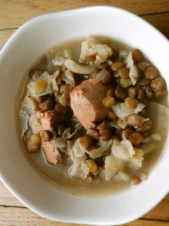 レンズ豆と鮭のスープ-レシピのメイン写真