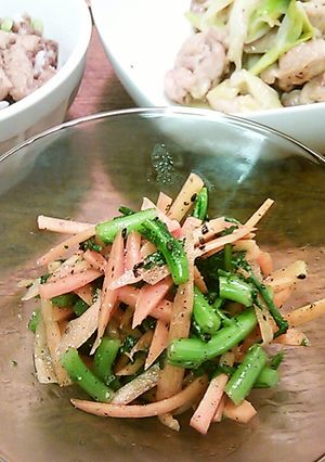 春菊とニンジンの胡麻和え物-レシピのメイン写真