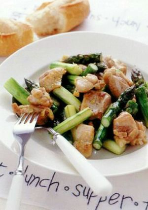 美味しい鶏肉とアスパラの塩炒め♡-レシピのメイン写真
