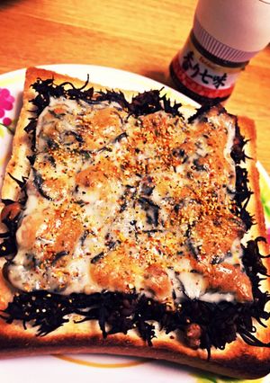 ひじきチーズトースト☆七味唐辛子ふりかけ-レシピのメイン写真