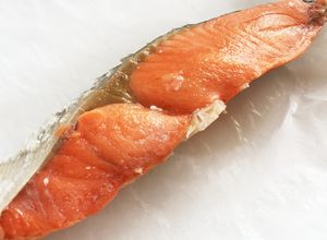 和朝食に鮭！冷凍のままでOK&洗い物ナシ-レシピのメイン写真