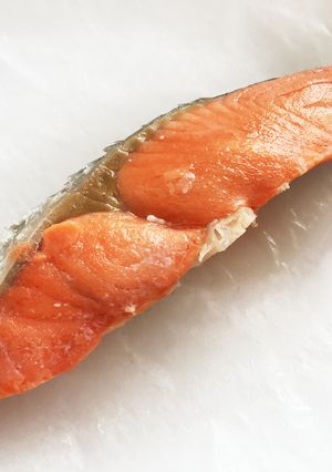 和朝食に鮭！冷凍のままでOK&洗い物ナシ-レシピのメイン写真