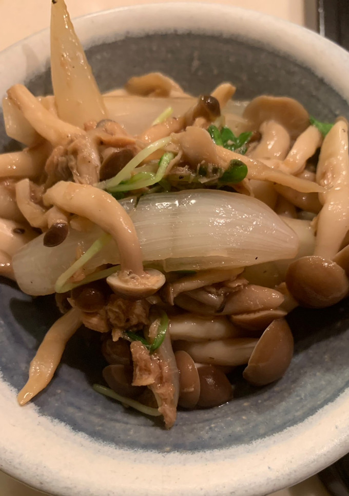 簡単　秋のキノコとツナ缶の炒め物-レシピのメイン写真
