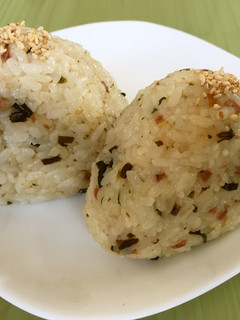 ☆梅菜めし しそ昆布 おにぎり-レシピのメイン写真