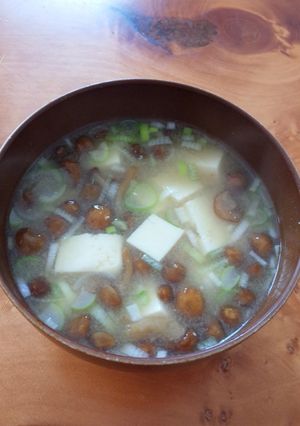 なめこと鶏ささみのお味噌汁-レシピのメイン写真