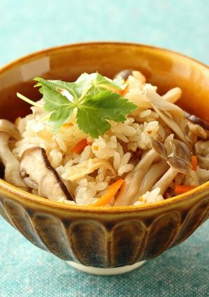 たっぷりきのこの炊き込みご飯-レシピのメイン写真