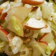 ボイルキャベツとりんごと✡ナッツのサラダ