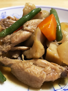 照り照り鶏手羽中と味がしゅんだ根菜の煮物-レシピのメイン写真