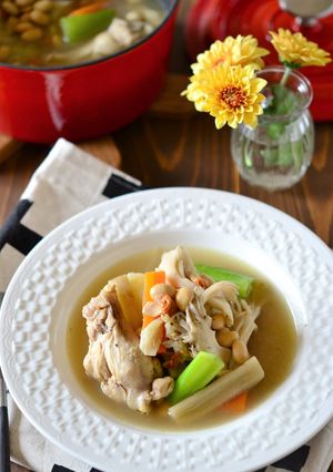 手羽元と大豆の食べるサムゲタン風スープ鍋-レシピのメイン写真