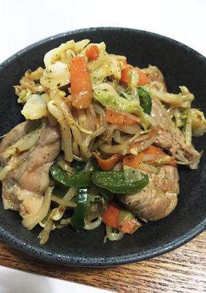 豚肩ブロックと袋野菜で柔らか野菜炒め♡-レシピのメイン写真