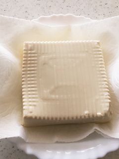 レンジ3分!超簡単・本格的に豆腐の水切り-レシピのメイン写真