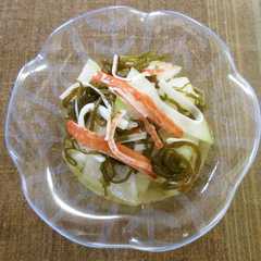 A picture of 冬瓜ともずくの酢の物.