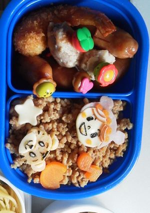 しまじろうと赤ちゃんマンの遠足お弁当-レシピのメイン写真