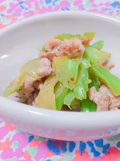 豚肉とセロリのガーリック炒め-レシピのメイン写真