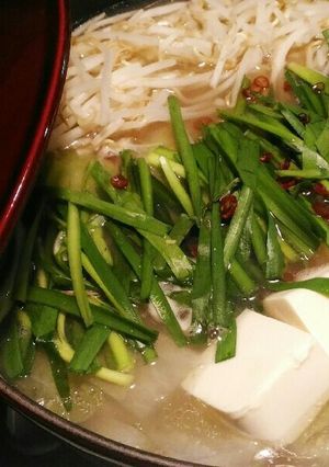 ストウブで煮る野菜タップリ、うちのモツ鍋-レシピのメイン写真