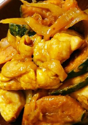 鶏もも肉とカボチャのカレー炒め-レシピのメイン写真