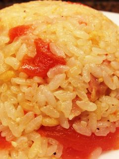 炊飯器☆桃屋きざみにんにくトマトピラフ♪-レシピのメイン写真
