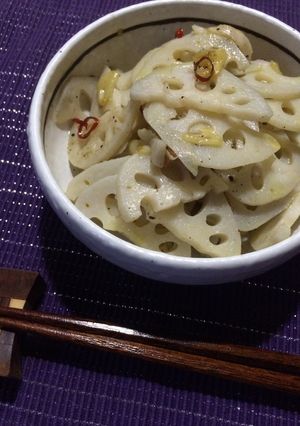 シャキッうまっ♪ 蓮根のガーリック炒め-レシピのメイン写真