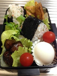 お弁当77★2016.10.6(おにぎり-レシピのメイン写真