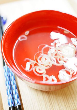 即席♪「あごだしつゆ」でお吸い物-レシピのメイン写真