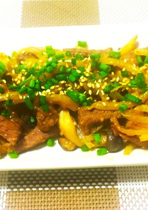 ご飯のお供！！牛肉ともやしのごま味噌炒め-レシピのメイン写真