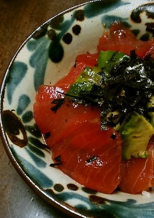 アボカドと鮪の漬け丼-レシピのメイン写真