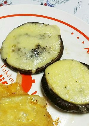 簡単すぎる！シイタケのチーズ焼き-レシピのメイン写真