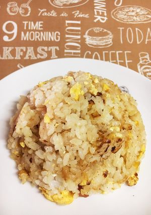 土日のお昼に♡簡単チャーハン-レシピのメイン写真