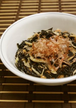 ひじきと玉ねぎと納豆のネバネバサラダ♪-レシピのメイン写真