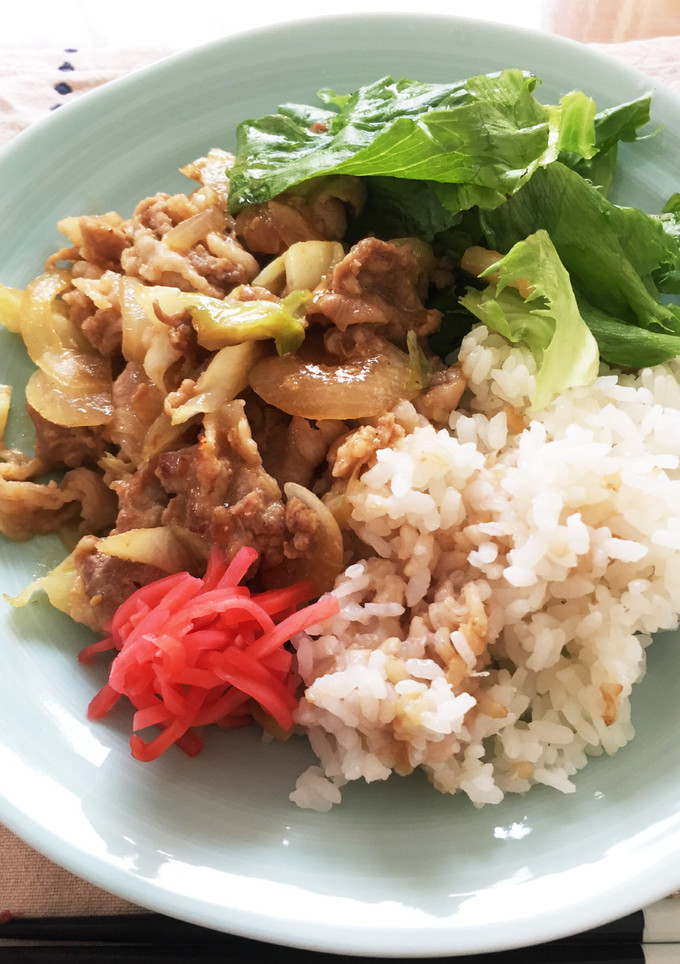 ガッツリ♡豚と野菜の焼肉丼 あご出汁使用-レシピのメイン写真