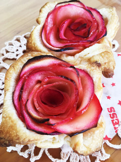 簡単!可愛い♡薔薇林檎のアップルパイ-レシピのメイン写真