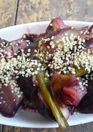 なすの赤梅酢と梅干の紫蒸し煮-レシピのメイン写真