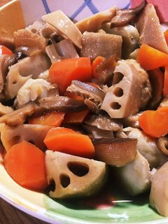 里芋とレンコンの煮物 簡単で美味しい♡-レシピのメイン写真