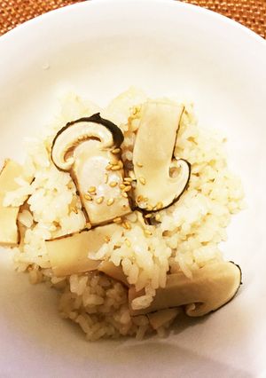 あごだしで簡単美味しい松茸ごはん-レシピのメイン写真