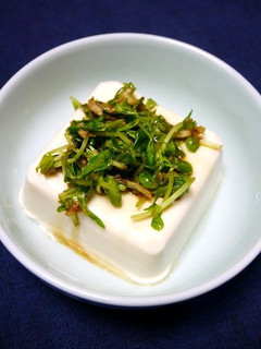 簡単!豆苗と生姜の冷奴-レシピのメイン写真