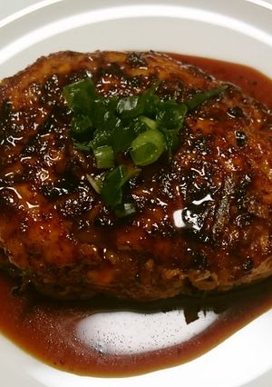 ワインに合う♪鶏ひき肉の照焼きハンバーグ-レシピのメイン写真
