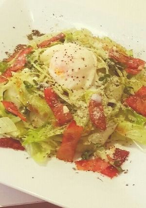 レタスのカリカリベーコン温玉サラダ-レシピのメイン写真