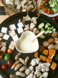 ホットプレートでチーズフォンデュ-レシピのメイン写真