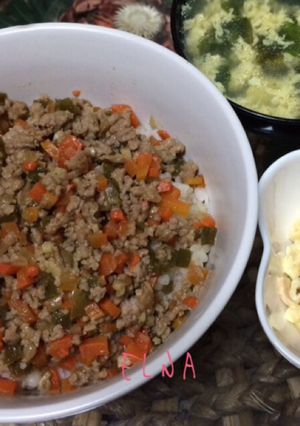 美味しく野菜がとれるそぼろ丼-レシピのメイン写真