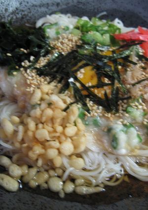なめ茸入りとろろぶっかけそうめん-レシピのメイン写真