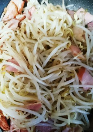 5分で出来るもやしとベーコンの炒めもの-レシピのメイン写真