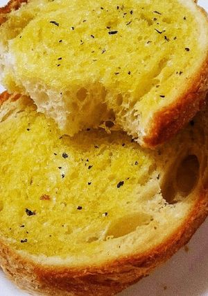簡単美味しい♪バジルのガーリックトースト-レシピのメイン写真