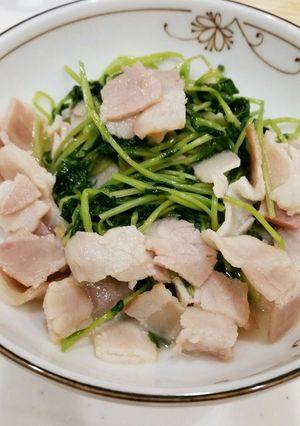 めちゃ簡単♪豆苗とベーコン炒め-レシピのメイン写真