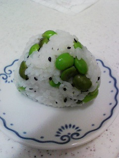緑が綺麗☆枝豆おにぎり-レシピのメイン写真