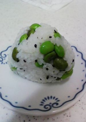 緑が綺麗☆枝豆おにぎり-レシピのメイン写真