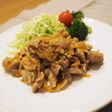 豚肉と玉ねぎの生姜焼き。