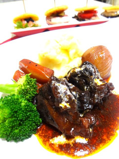 牛すじ肉の赤ワイン煮-レシピのメイン写真