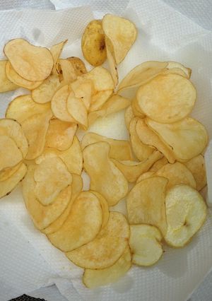 ダッチオーブンで芋ほり即ポテチ-レシピのメイン写真