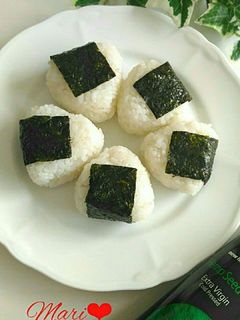 塩握り 隠し味で変わる！美味しい塩むすび☆ by かーちゃん56 【クックパッド