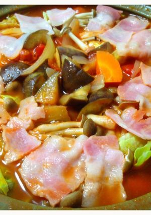 ☆うちのトマト鍋 ♪(基本アレンジ)-レシピのメイン写真